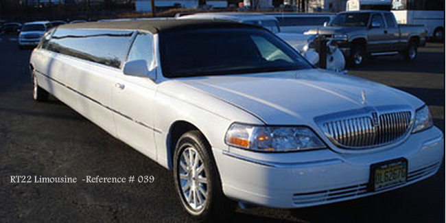 RT22 Limo Lincoln Tuxedo Town Car NJ